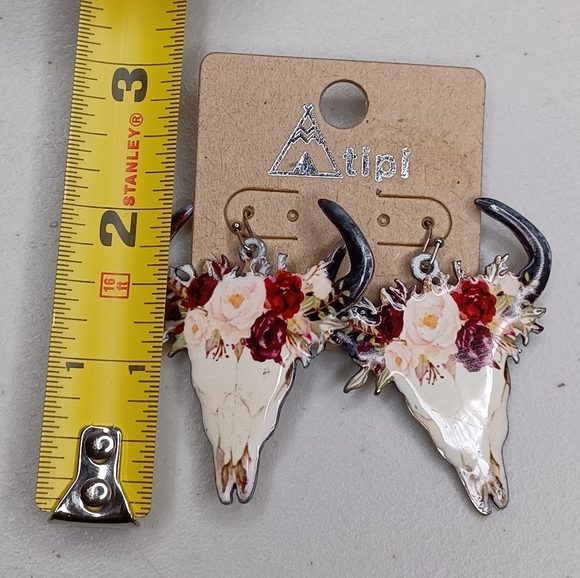 Boho Steer Skull Longhorn Floral Western Earrings - Picture 4 of 6